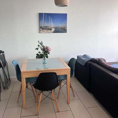 Stunning Marina Apartment Gosport Portsmouth ภายนอก รูปภาพ
